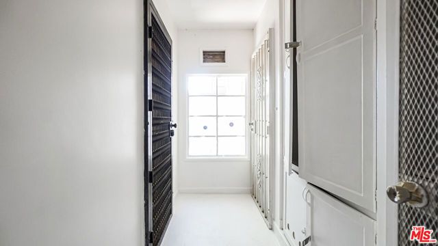 4030 Abourne Road C, Los Angeles, CA 90008