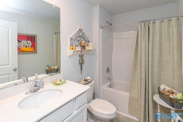 105 Syd Road, Owens Cross Roads, AL 35763