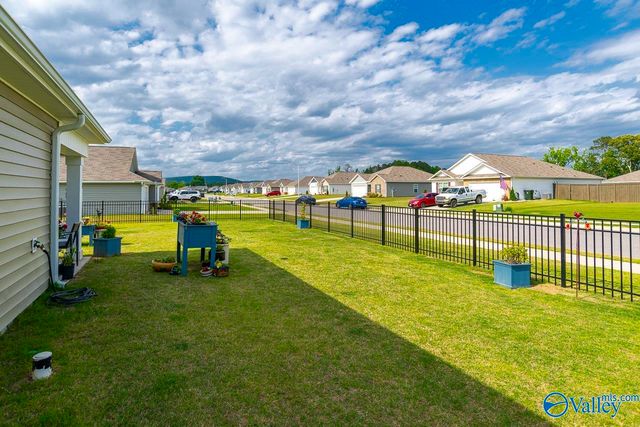 105 Syd Road, Owens Cross Roads, AL 35763