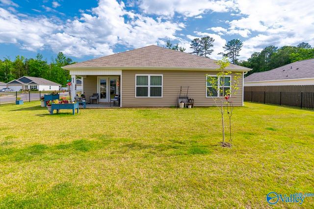 105 Syd Road, Owens Cross Roads, AL 35763