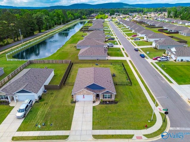105 Syd Road, Owens Cross Roads, AL 35763