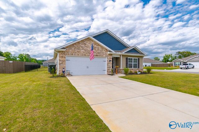 105 Syd Road, Owens Cross Roads, AL 35763