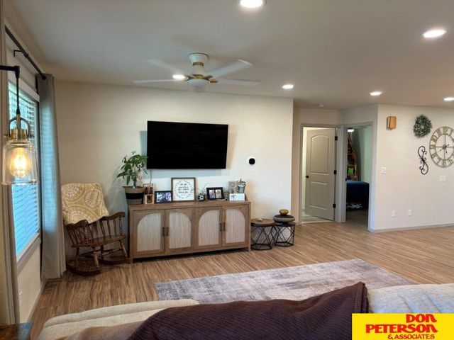 106 S Cedar Avenue, Hartington, NE 68739