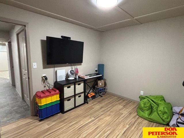 106 S Cedar Avenue, Hartington, NE 68739