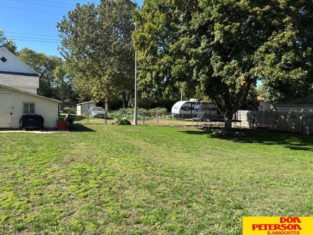 106 S Cedar Avenue, Hartington, NE 68739