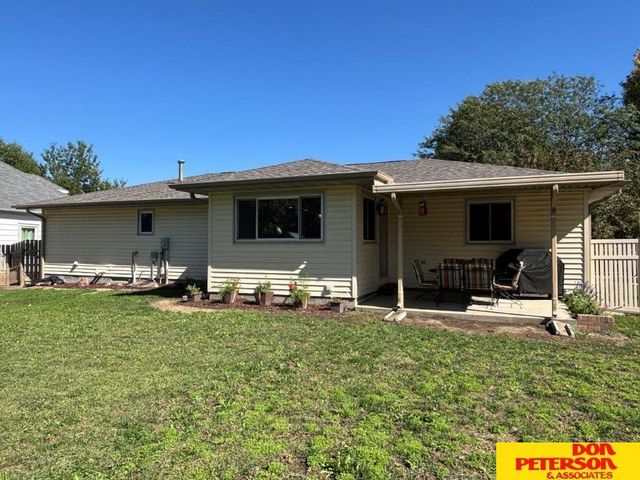 106 S Cedar Avenue, Hartington, NE 68739