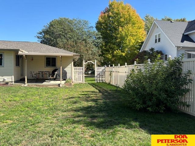 106 S Cedar Avenue, Hartington, NE 68739