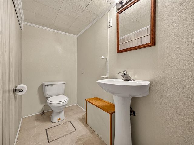 793 Westchester Avenue, Irondequoit, NY 14609