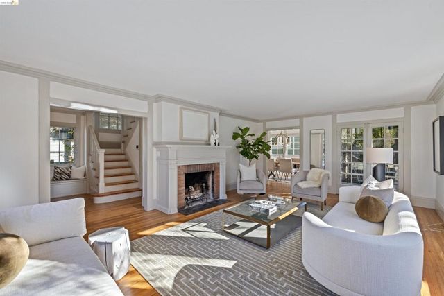 2935 Florence St, Berkeley, CA 94705