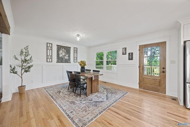 8009 Valley View Drive SE, Huntsville, AL 35802