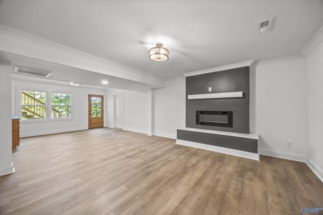 8009 Valley View Drive SE, Huntsville, AL 35802