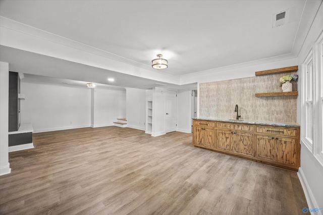 8009 Valley View Drive SE, Huntsville, AL 35802