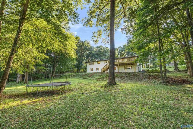8009 Valley View Drive SE, Huntsville, AL 35802