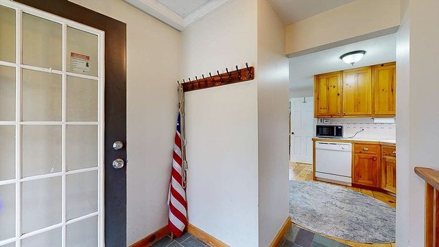 8 Juniper St, West Brookfield, MA 01585