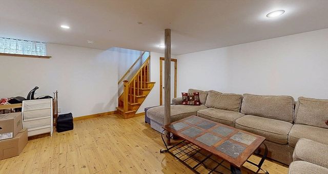 8 Juniper St, West Brookfield, MA 01585