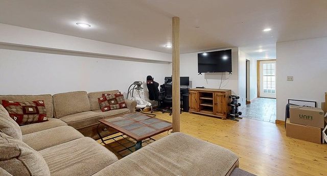 8 Juniper St, West Brookfield, MA 01585