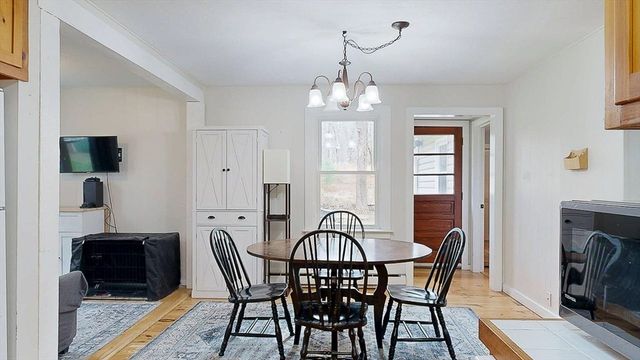 8 Juniper St, West Brookfield, MA 01585