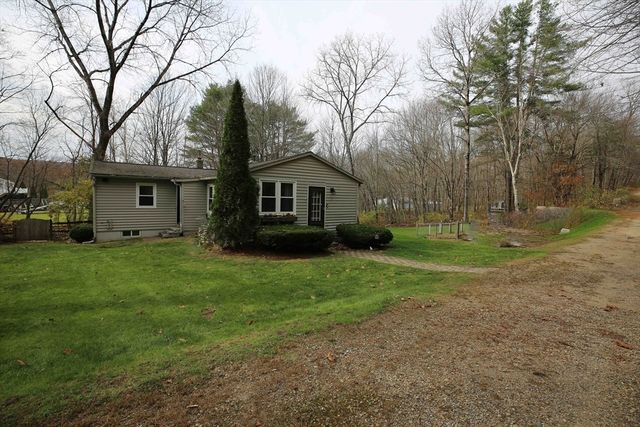 8 Juniper St, West Brookfield, MA 01585