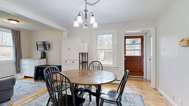 8 Juniper St, West Brookfield, MA 01585