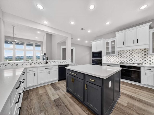 4335 Martin Ridge Drive, Manvel, TX 77578