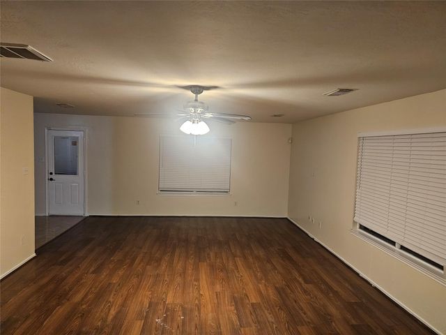 5910 Minor Street, Houston, TX 77085