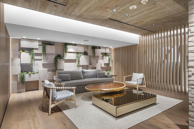 2301 Collins Ave 1525, Miami Beach, FL 33139