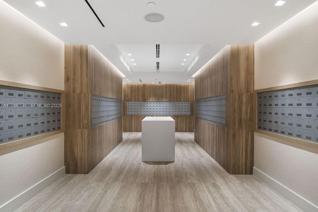 2301 Collins Ave 1525, Miami Beach, FL 33139