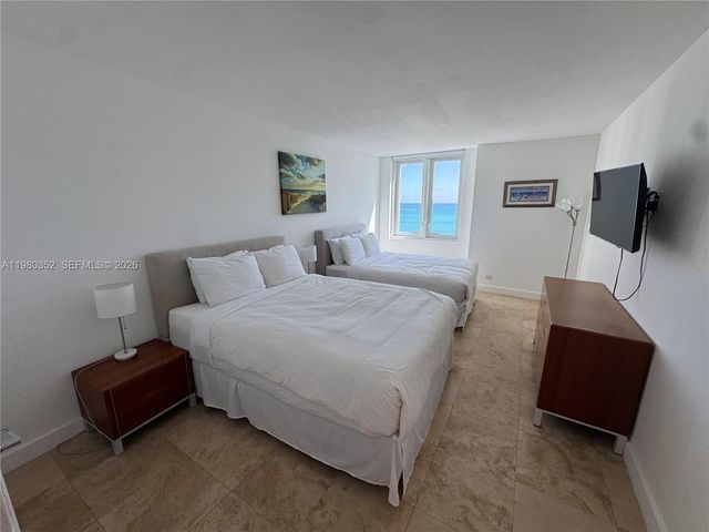 2301 Collins Ave 1525, Miami Beach, FL 33139