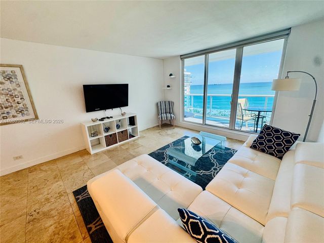 2301 Collins Ave 1525, Miami Beach, FL 33139