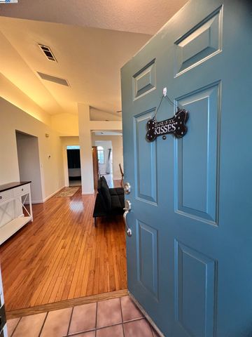 1824 Harding Ct, Antioch, CA 94509