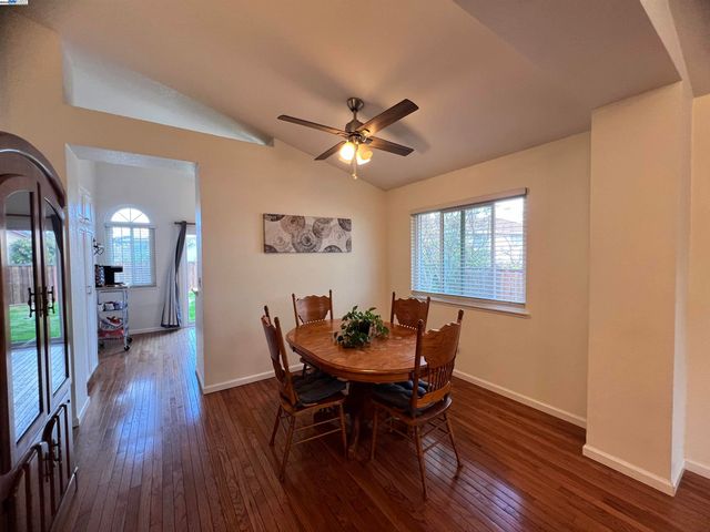 1824 Harding Ct, Antioch, CA 94509