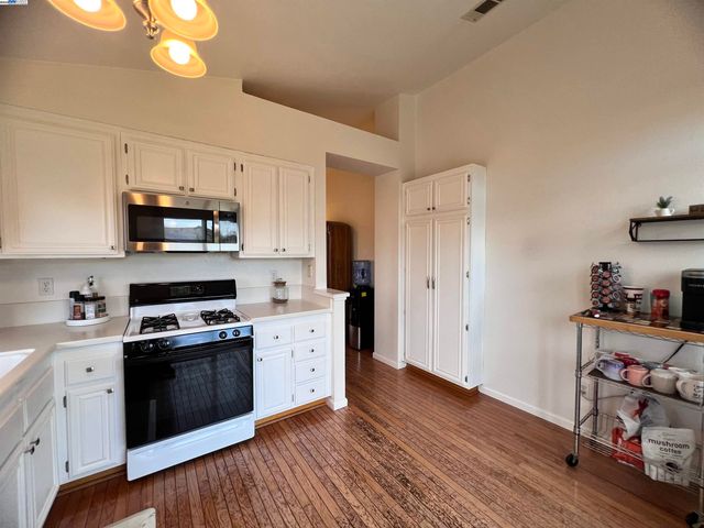 1824 Harding Ct, Antioch, CA 94509