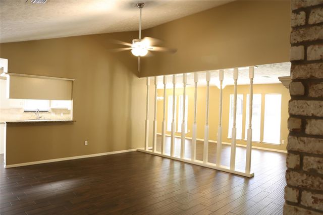 2215 Silver Falls Drive, Houston, TX 77339