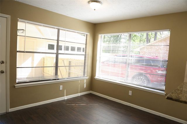 2215 Silver Falls Drive, Houston, TX 77339