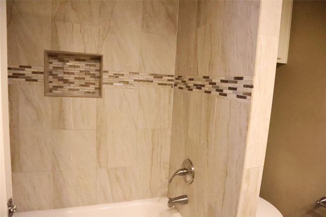 2215 Silver Falls Drive, Houston, TX 77339