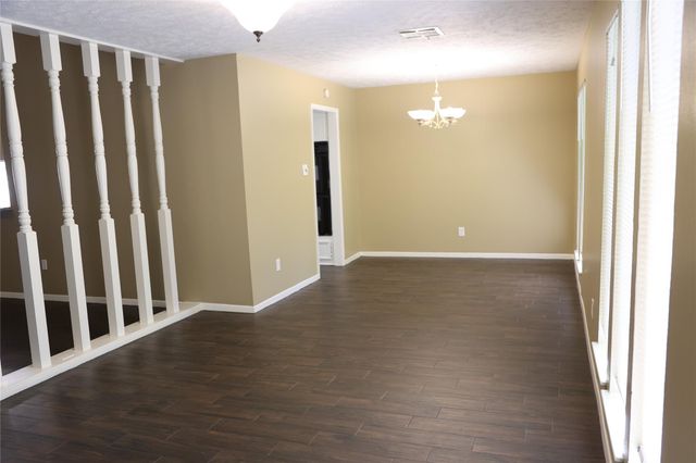 2215 Silver Falls Drive, Houston, TX 77339