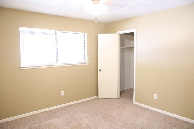 2215 Silver Falls Drive, Houston, TX 77339