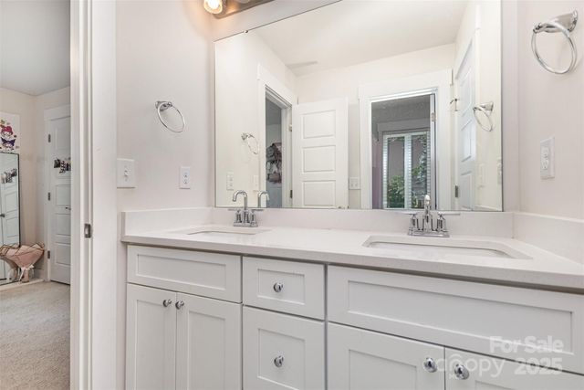 7725 Shalom Drive, Charlotte, NC 28216