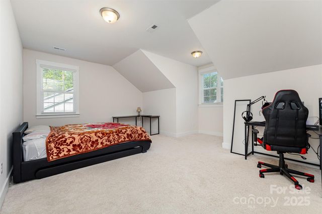 7725 Shalom Drive, Charlotte, NC 28216