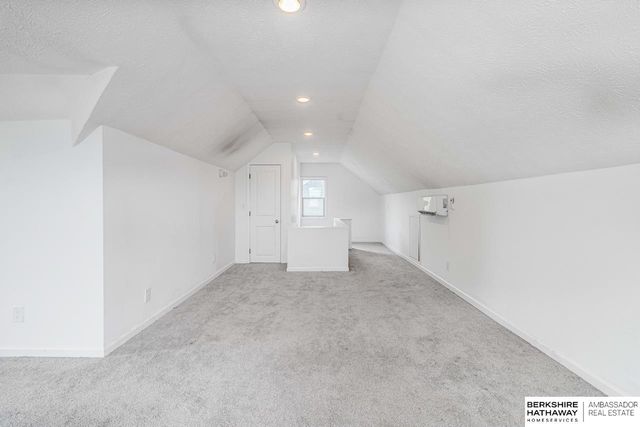 4832 Erskine Street, Omaha, NE 68104