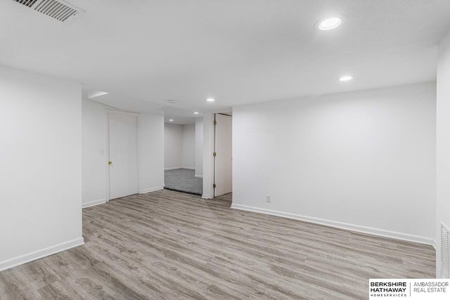 4832 Erskine Street, Omaha, NE 68104