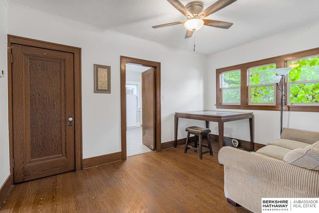 4832 Erskine Street, Omaha, NE 68104