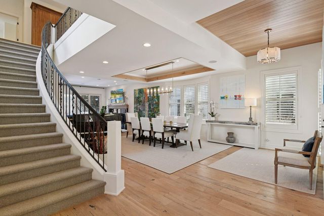 715 Rice Street E, Wayzata, MN 55391