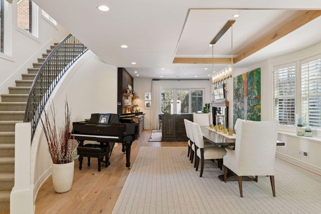 715 Rice Street E, Wayzata, MN 55391