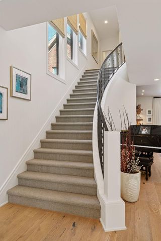 715 Rice Street E, Wayzata, MN 55391