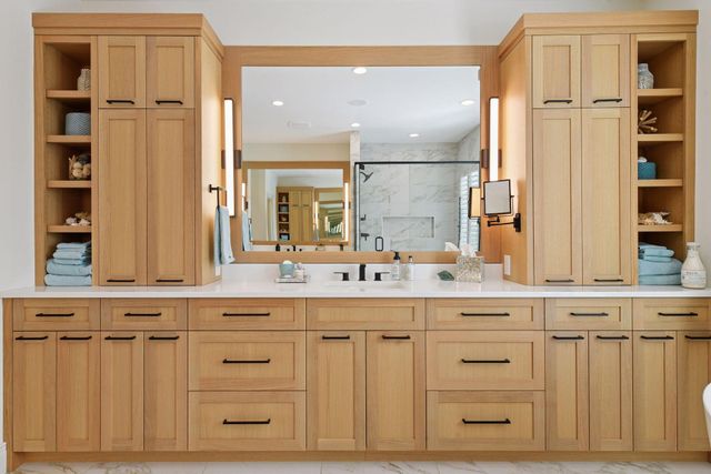 715 Rice Street E, Wayzata, MN 55391