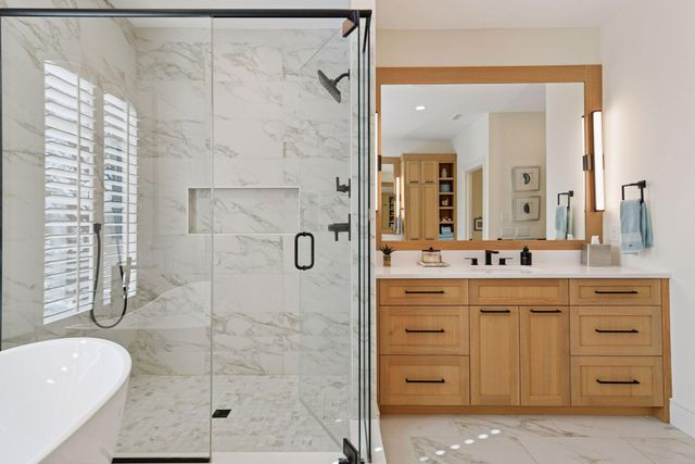 715 Rice Street E, Wayzata, MN 55391