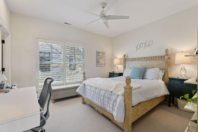 715 Rice Street E, Wayzata, MN 55391