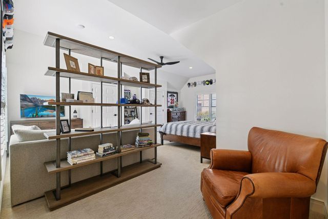 715 Rice Street E, Wayzata, MN 55391