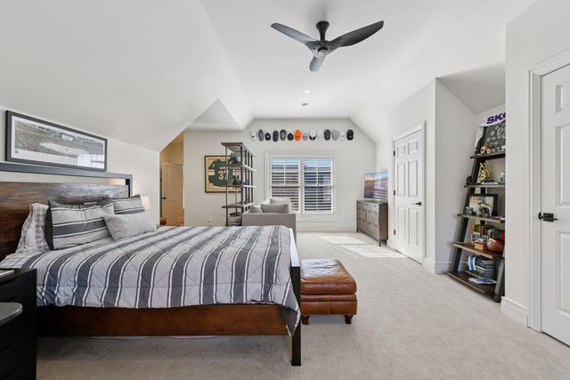 715 Rice Street E, Wayzata, MN 55391